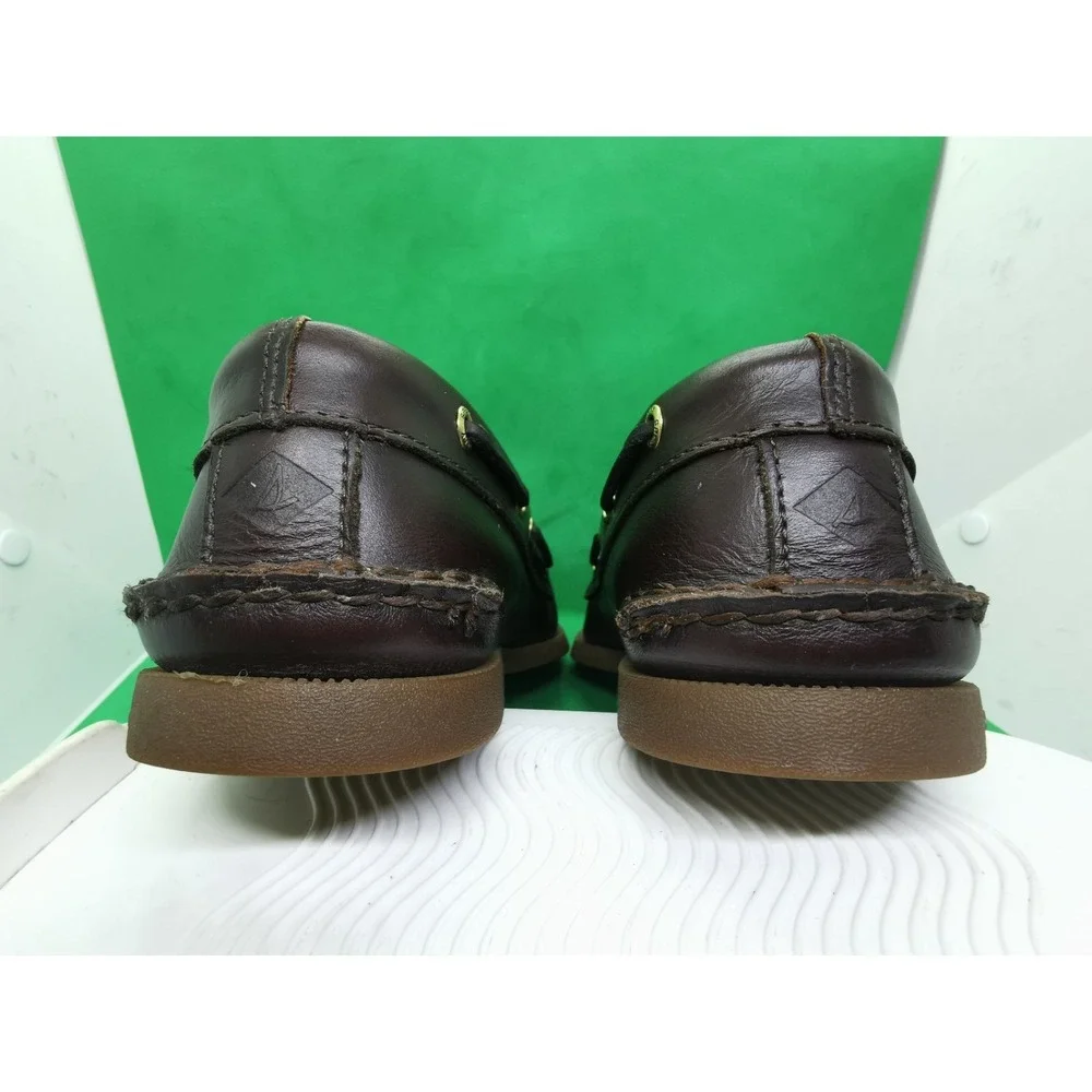 Sperry these have